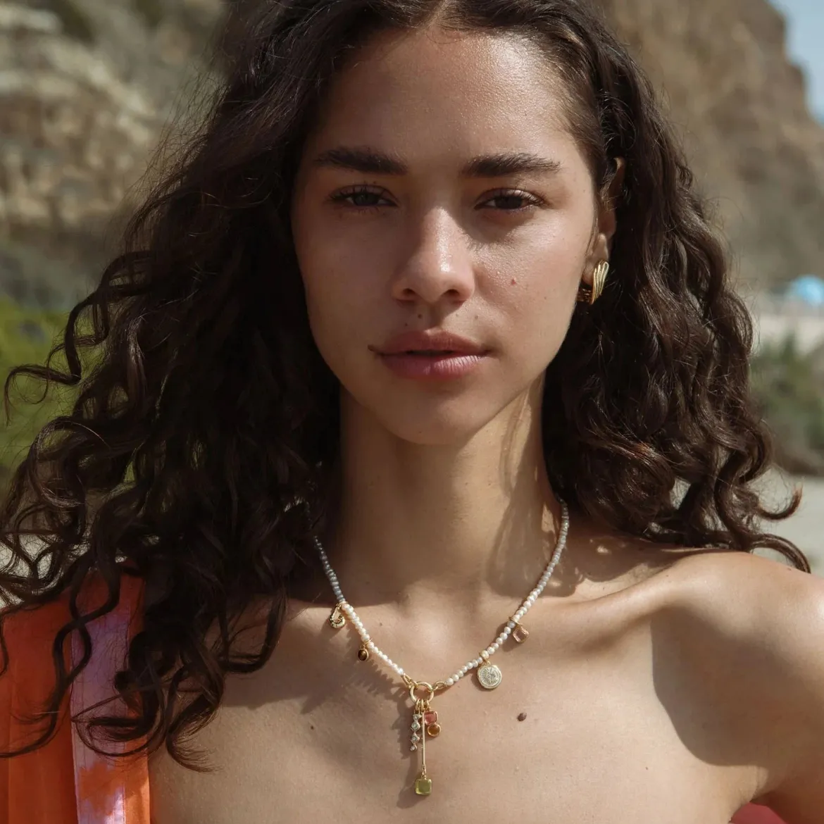 Amora Necklace