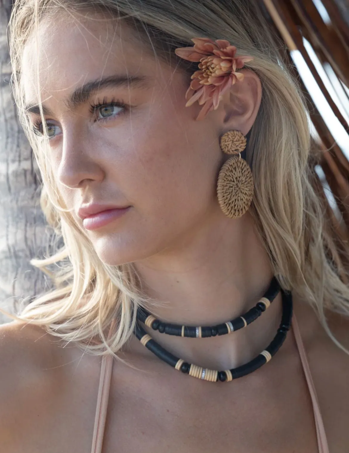 Black Bead Agate Puka Necklace