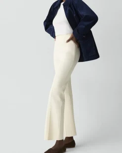 Compact Kick Pant