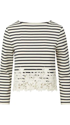 Hovey Top With Lace