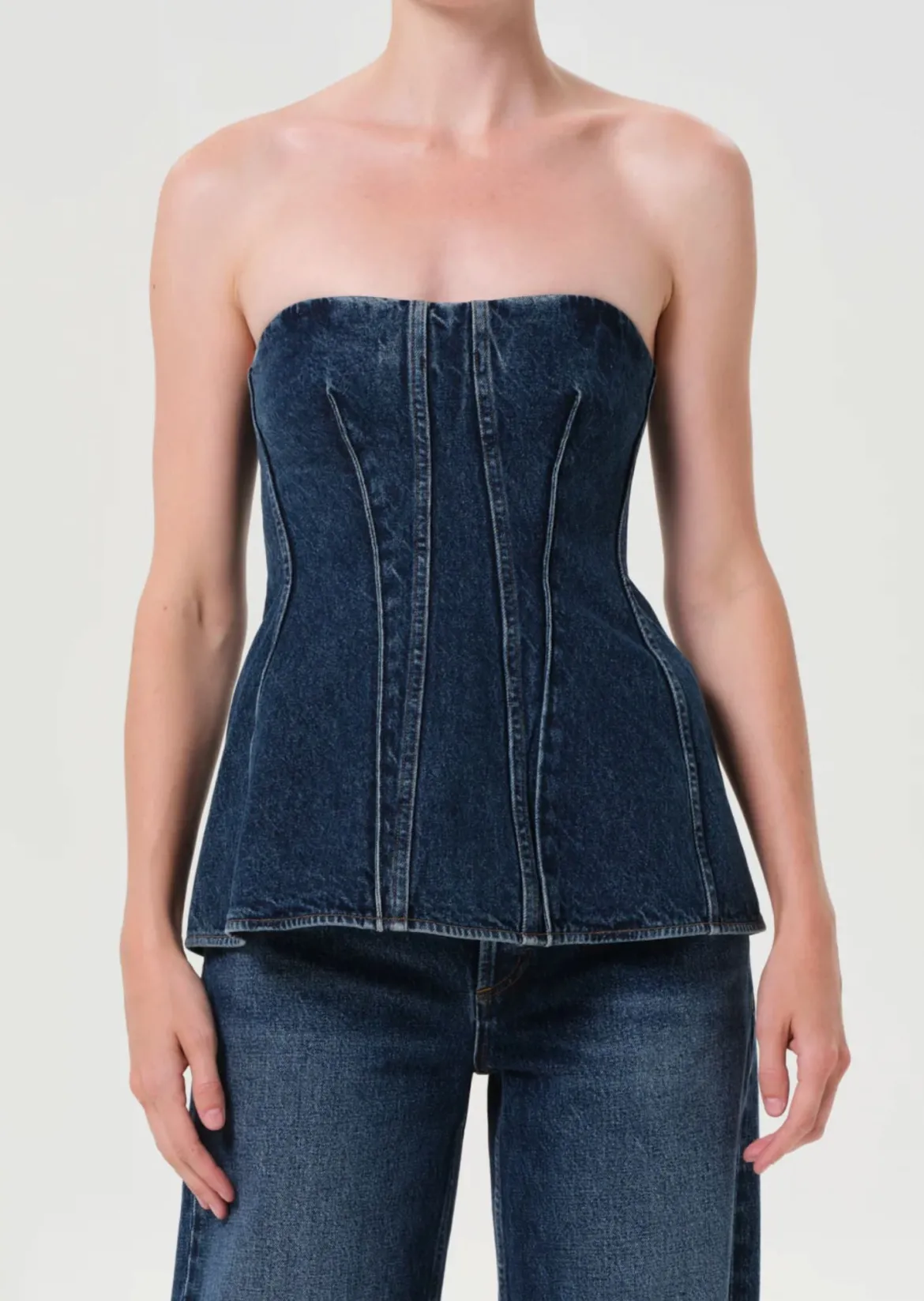Lara Corset in Form