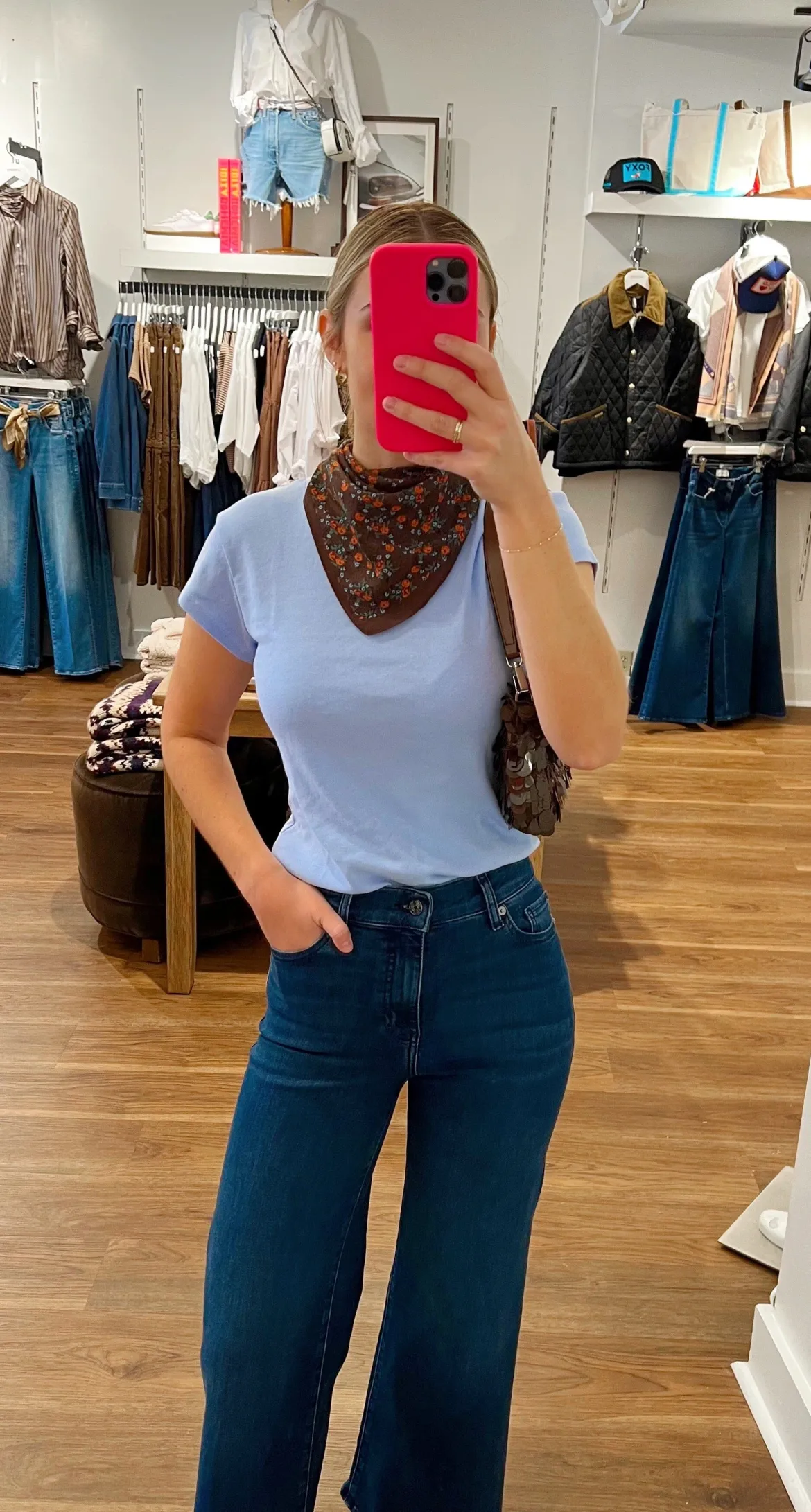Lexy Tee