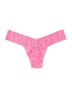 Lowrise Thong Amused