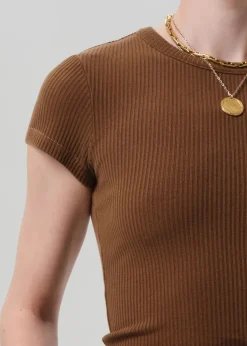 Nello Tee
