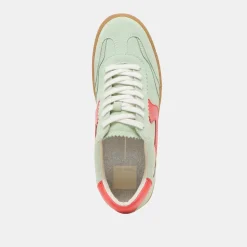 Notice Sneaker